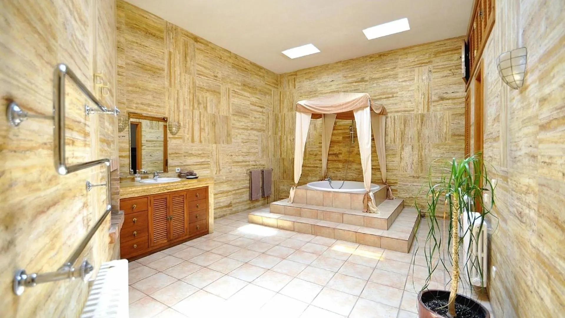 Ferienhaus Mit Privatpool Fuer 10 Personen Ca 800 Qm In Andratx, Mallorca Suedwestkueste Von Mallorca